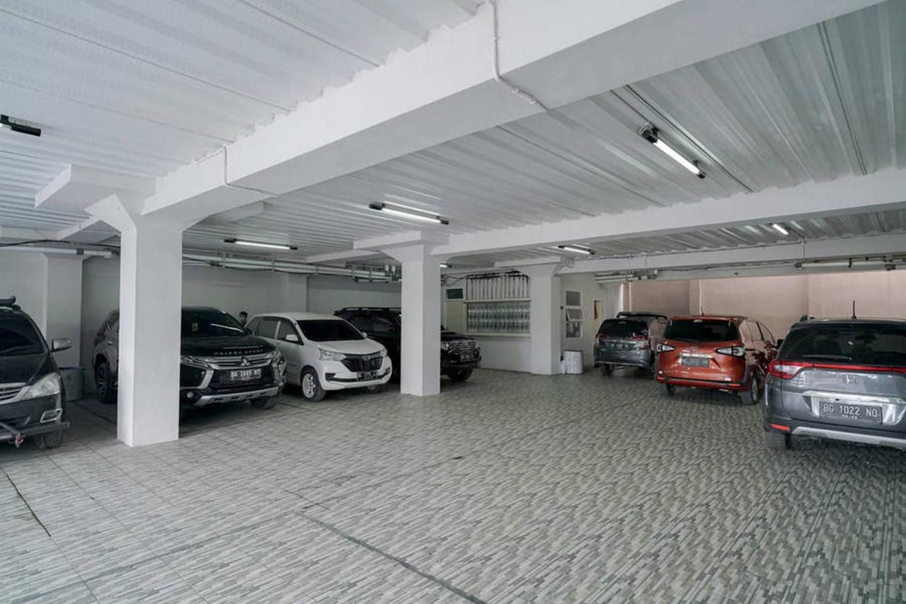 Urbanview Hotel Bari Syariah Palembang By Reddoorz Екстер'єр фото
