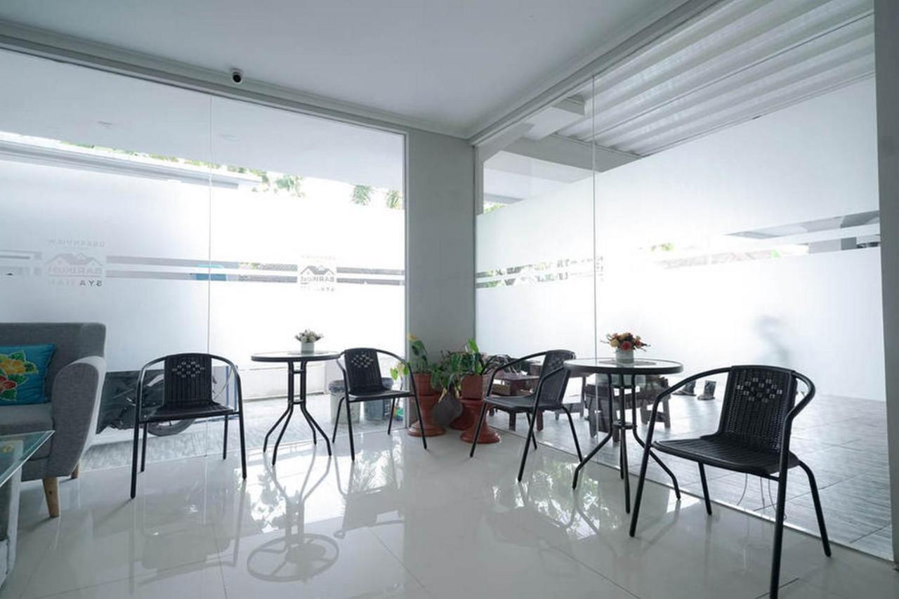 Urbanview Hotel Bari Syariah Palembang By Reddoorz Екстер'єр фото